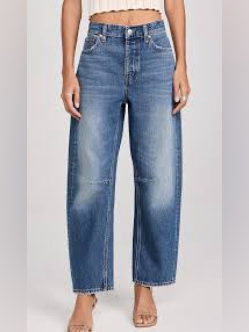 Madewell the darted barrel leg Jean size 27 petite